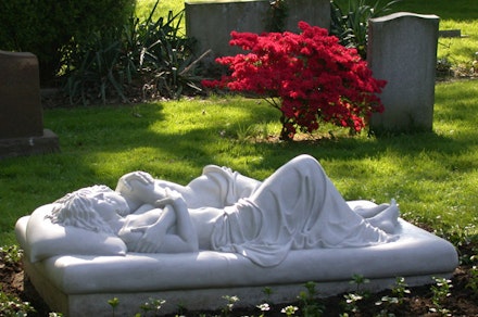 Patricia Cronin, “Memorial To A Marriage,” 2002. Carrara marble, over lifesize. Cronin-Kass plot, Woodlawn Cemetery, Bronx, NY. Image courtesy of the artist.