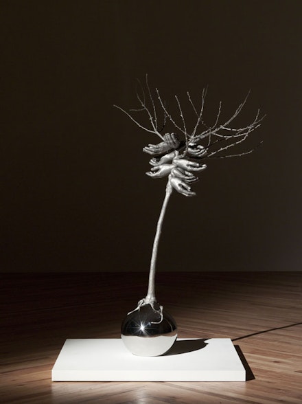 Rona Pondick, “Ginko,” 2007–12. Stainless steel, edition of three, 57 3/4 x 33 3/4 x 41”. Courtesy of Sonnabend Gallery, New York.