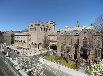 Exterior view of the Yale University Art Gallery, (left to right: Louis Kahn building, Old Yale Art Gallery building, Street Hall). © Chris Gardner, 2012.
