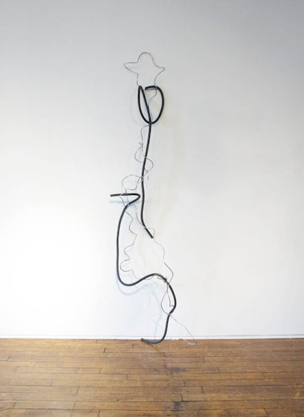 Alain Kirili, “Aria,” 2014. Metal wire and rubber, 8ft height. Courtesy Arthelix Buswick Gallery.