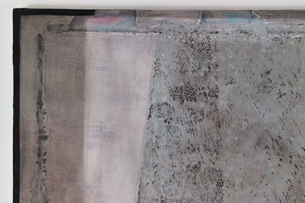 Jessica Dickinson, detail of “Knows:” (2013 – 15). Oil on limestone polymer on panel, 56 1/4 × 53 1/8 ̋. Photo: Jason Mandella. Courtesy of James Fuentes, New York.