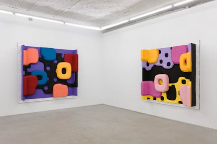 Guy Goodwin, installation view of <em>Grotto Relief, </em>2017. Courtesy Brennan & Griffin.