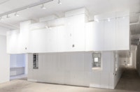Gedi Sibony, <em>The King And The Corpse</em>, 2018. Porcelain enameled steel panels, steel, bolts, screws, wood, c-clamps, dimensions variable. Courtesy the artist and Greene Naftali, New York.