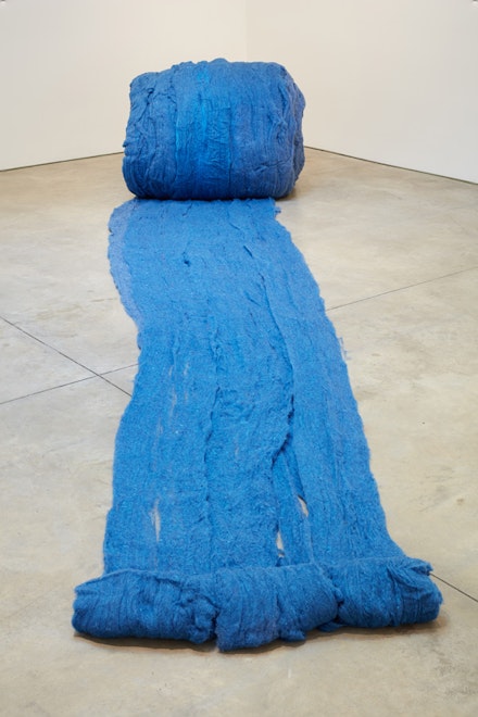 Cecilia Vicuña, <em>Caracol Azul (Blue Snail)</em>, 2017. Dyed wool dimensions variable. Courtesy the artist and Lehmann Maupin, New York and Hong Kong.