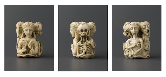 From left to right: <em>Fig. 1: Memento mori pendant (first view)<em>, <em>Fig. 2: Memento mori pendant (second view)</em>, <em>Fig. 3: Memento mori pendant (third view)</em>, ivory, Northern France or Southern Netherlands, c. 1520-30 (London, Victoria and Albert Museum, 2149-1855) © Victoria and Albert Museum.</em></em>