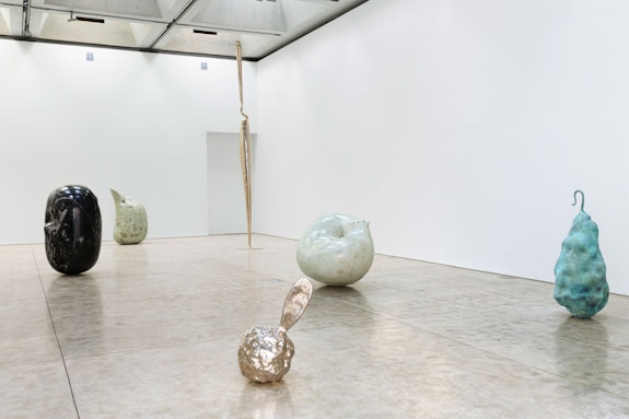 Installation view: Alma Allen, Kasmin Gallery, New York, 2020. Photo: Diego Flores