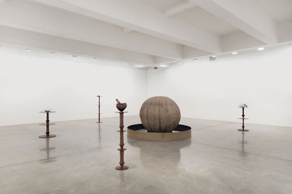 Installation view: <em>Kelly Akashi: Mood Organ</em>, Tanya Bonakdar Gallery, New York, 2020. Photo: Pierre Le Hors. Courtesy the artist and Tanya Bonakdar Gallery, New York / Los Angeles