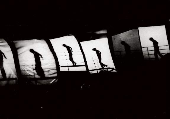 Shuzo Azuchi Gulliver, <em>Cinematic Illumination</em>, 1968–69. Performance at Killer Joe’s, Tokyo, for the Intermedia Arts Festival, 1969. Courtesy the artist.