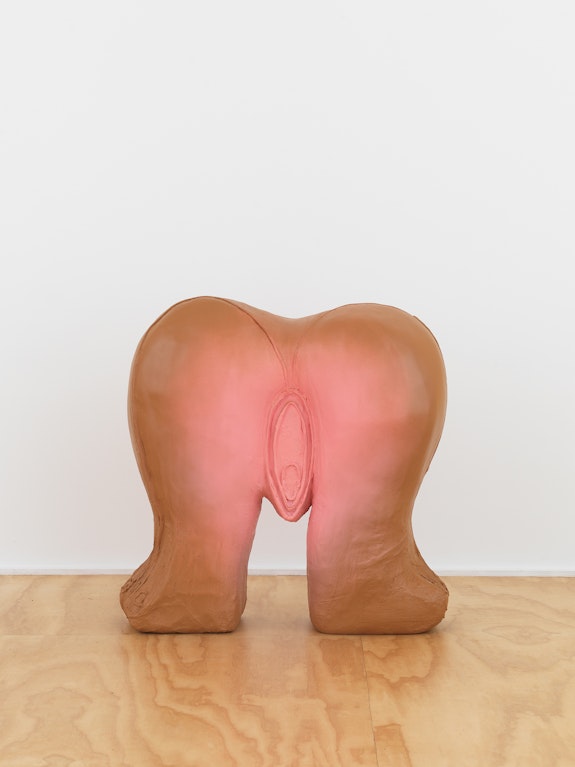 Tschabalala Self, <em>Loveseat prototype 2 (Brown Hips)</em>, 2020. Plaster cast and house paint, 36 x 38 x 18 inches. © Tschabalala Self. Courtesy the artist and Galerie Eva Presenhuber, Zurich / New York. Photo: Matt Grubb.