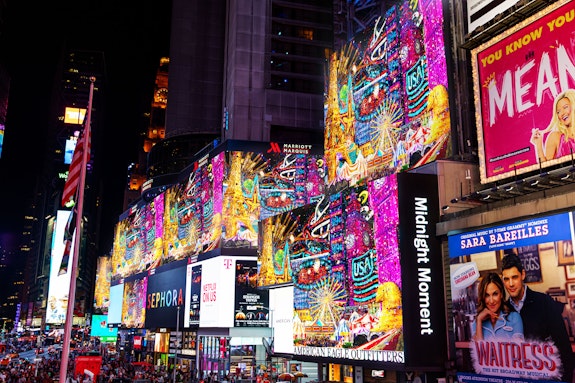 Federico Solmi, <em>American Circus</em>, 2019. Installation view at Times Square Midnight Moment New York. Courtesy the artist. 