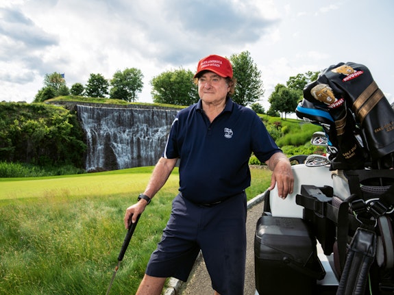 Gillian Laub, <em>Dad playing golf</em>, 2019, from <em>Family Matters</em> (Aperture, 2021). © Gillian Laub