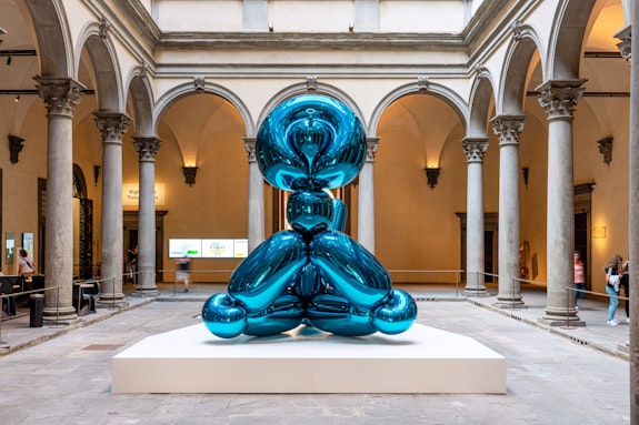 Jeff Koons Shine. Exhibiting Rabbit, the most expensive artwork by