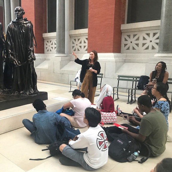 Students in the Dedalus Foundation’s 2018 Pre-College Portfolio Program visit the Metropolitan Museum of Art.
