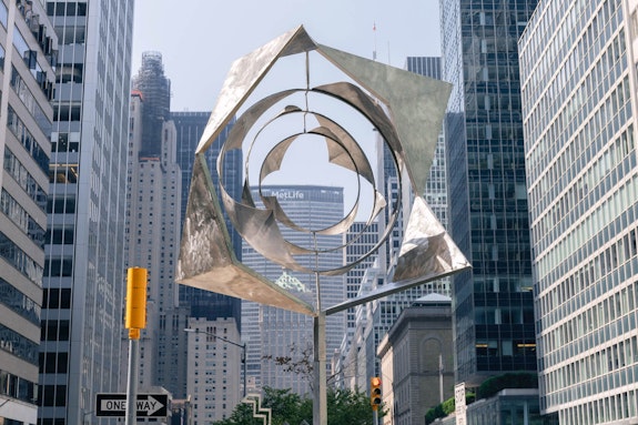 George Rickey, <em>Space Churn with Octagon</em>, 1971. Stainless steel, 233 x 108 x 40 inches. © George Rickey Foundation, Inc./Artist Rights Society (ARS), New York. Courtesy of Kasmin, New York.