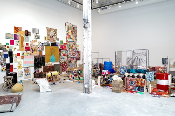 Installation view: <em>Singing in Unison: Artists Need to Create on the Same Scale that Society Has the Capacity to Destroy, Part 1</em>, Art Cake, Brooklyn, New York, 2022. Courtesy Rail Curatorial Projects and Art Cake. Photo: Robert Banat.