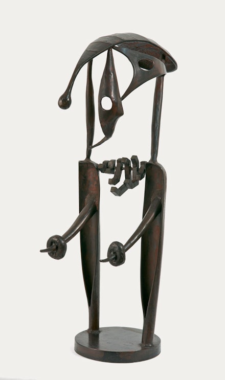 David Smith, <em>Portrait of the Eagle’s Keeper</em>, 1948-49. Steel, bronze, 38 x 12 7/8 x 22 3/4 in. (96.5 x 32.7 x 57.8 cm). Collection Helen Frankenthaler Foundation. Photo: Jerry L. Thompson. © The Estate of David Smith / Licensed by VAGA at Artists Rights Society (ARS), NY.