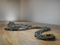 Maren Hassinger,<em> River</em>, 1972/2011. Mixed-media installation with steel chains and rope. 7 ×89 × 358 inches. The Studio Museum in Harlem. Photo: Adam Reich.