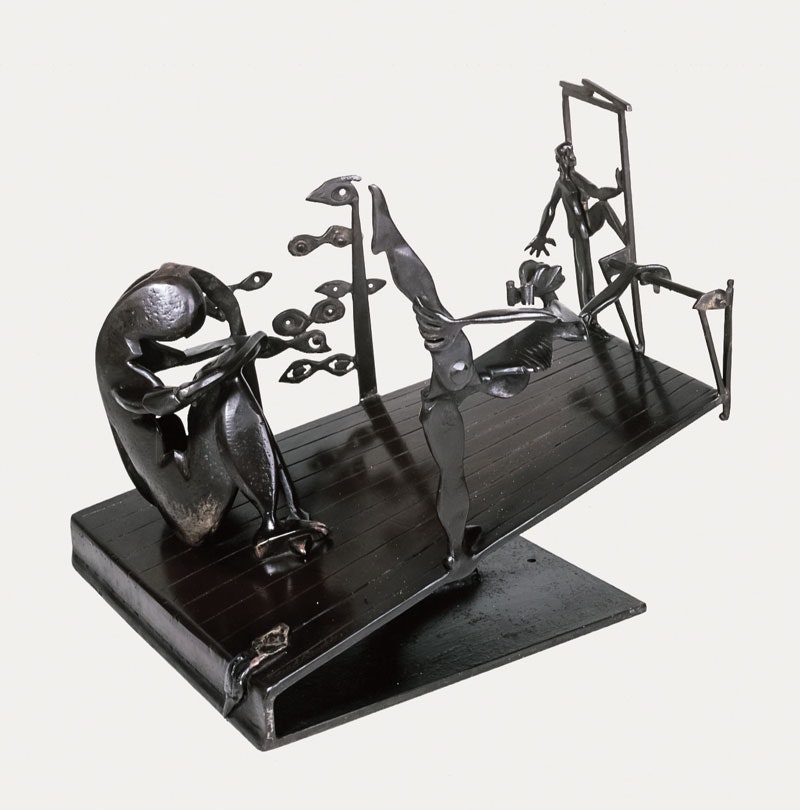David Smith, <em>Boaz Dancing School</em>, 1945. Steel, 16 1/2 x 14 x 14 inches. © 2023 The Estate of David Smith / Licensed by VAGA at Artists Rights Society (ARS), NY.