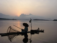Fishing at the India-China border. Photo by elephanta via flickr.
