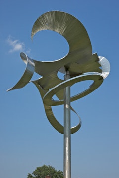 “Po-um (Lyric),” 2003 (detail). Steel, stainless steel. 16’ × 16’ 3” × 8’ 5”. Private collection. Photograph by Jerry L. Thompson