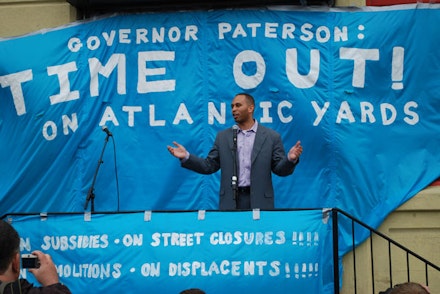 Hakeem Jeffries speaking at the Atlantic Yards rally, May 3, 2008. Photo by Gilly Youner, flickr.com.