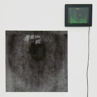 Joseph Nechvatal, “blackeye,” 2010. Computer-robotic assisted acrylic on canvas and screen with digital animation screen, 20 x 20”, 50 x 50 cm. Courtesy of the artist.
